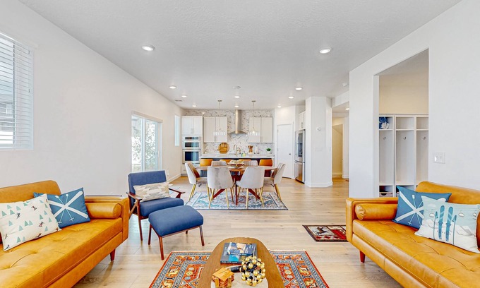 Park City House | Rose Wood Hideaway | Brand-new house in Park City with large yard & game room