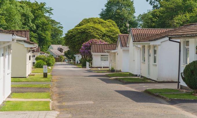 Liskeard House | Rosecraddoc Lodges by Interhome