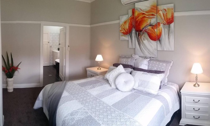Central Mudgee Cottage | Roselle Cottage - Central Mudgee