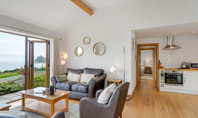 Marazion House | Rosemerryn
