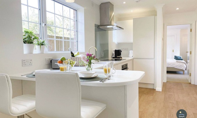 Dorchester Apartment | Rosenne - Luxury Annexe Retreat