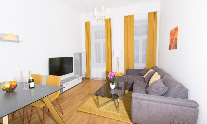 Hernals Apartment | Rosenstein Apartments by Family & Home