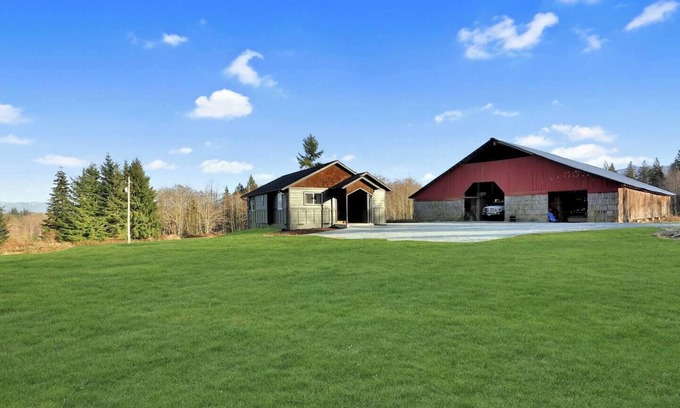 Sedro-Woolley House | RoseWood Cottage - Peaceful Forest Getaway