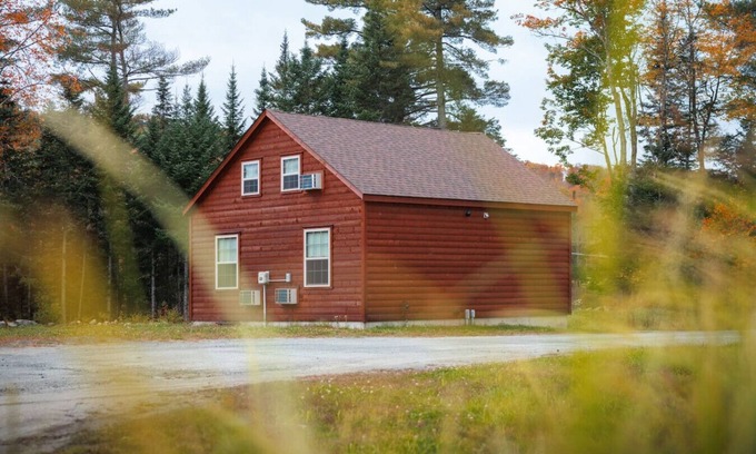 Bethlehem Cabin | Rosewood Villa: Brand-New Log Cabin Retreat