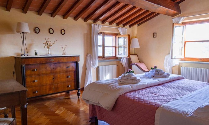 Panzano in Chianti Bed & Breakfast | Rosso Del Chianti