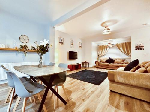 Woodhorn House | Rothsay Beach House