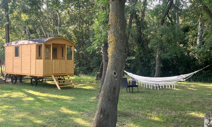 Tarascon House | ROULOTTE NATIRAA