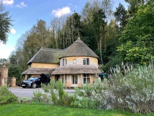 Sherborne House | Round Lodge Dorset