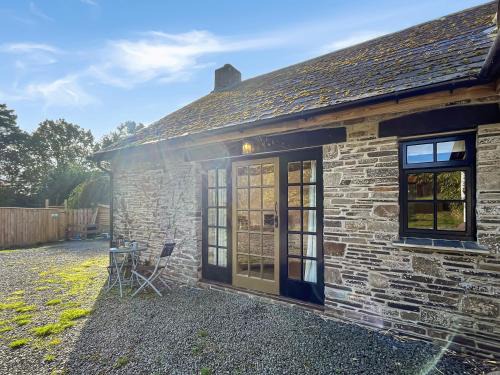 Swimbridge House | Roundhouse, Nr Barnstaple with outdoor seasonal pool, free wifi and on-site parking
