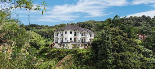 Tanah Rata House | Rovers Inn Guesthouse - Age 11 And Above Only