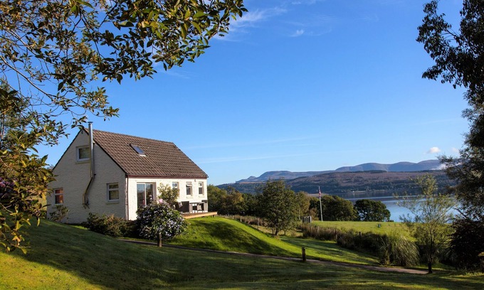 Kilmun Cottage | Rowan Cottage, country location near Dunoon, pet friendly sleeps 6, Visit Scotland 4 star