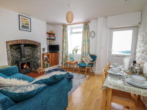 Builth Wells House | Rowan Cottage