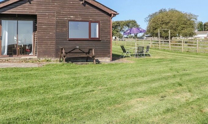 Brazzacott Cottage | ROWAN, pet friendly, character holiday cottage in Whitstone