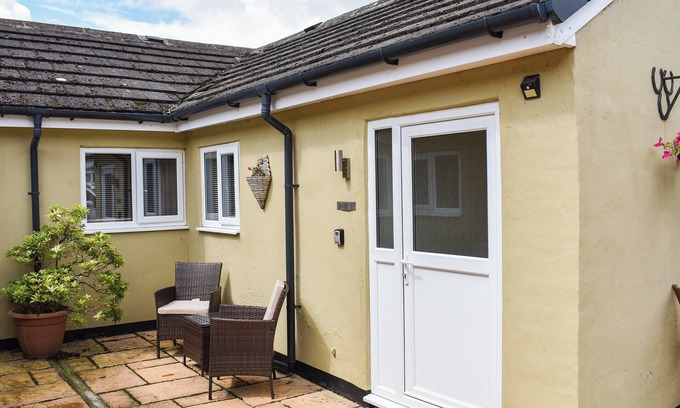 Newcastle-upon-Tyne Cottage | Roxy's Cottage - UK44687