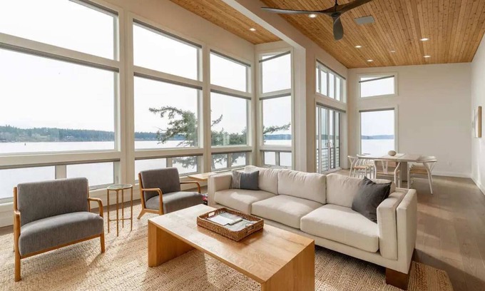 Poulsbo House | Royal Beacon: Tranquil Waterfront Retreat