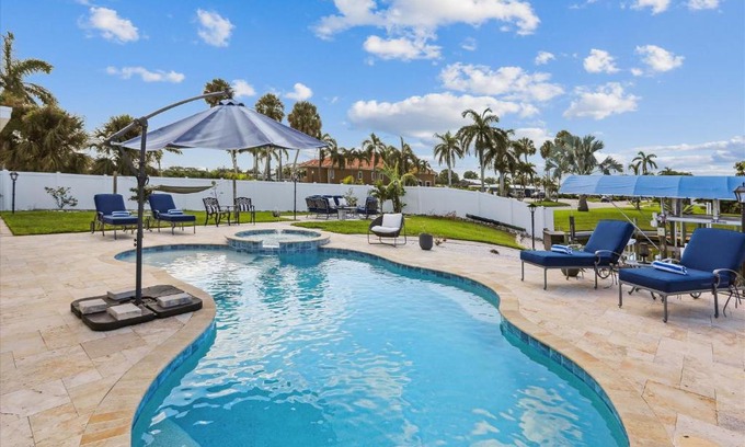 Coral Shores House | Royal Blue Dreams flexible rental near Anna Maria Island