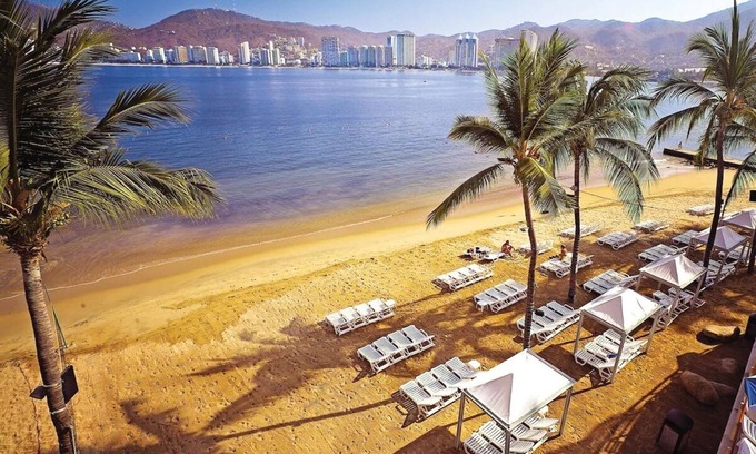 Unta Bruja Apartment | Royal Club at Park Royal Beach Acapulco