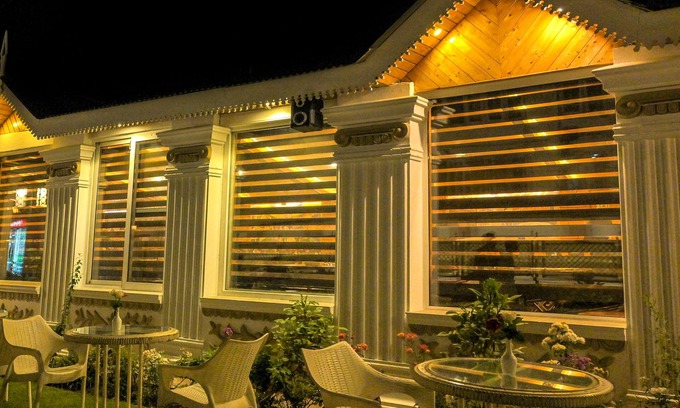 Dal Lake Hotel | Royal Comfort Regency
