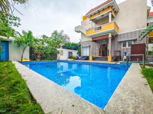 Muttukadu Apartment | Royal Experiences Buddha Sea View Villa, Mutukadu Beach ECR Chennai