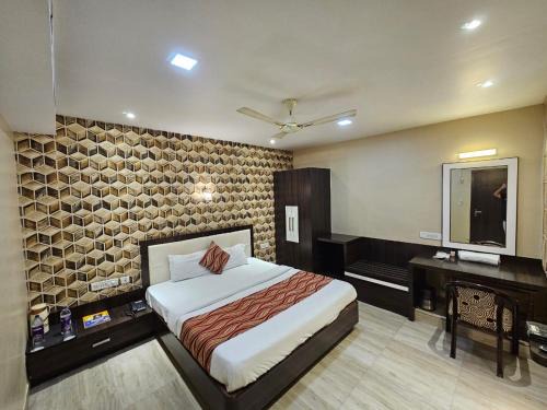 Mahmoorganj Hotel | Royal Guest House