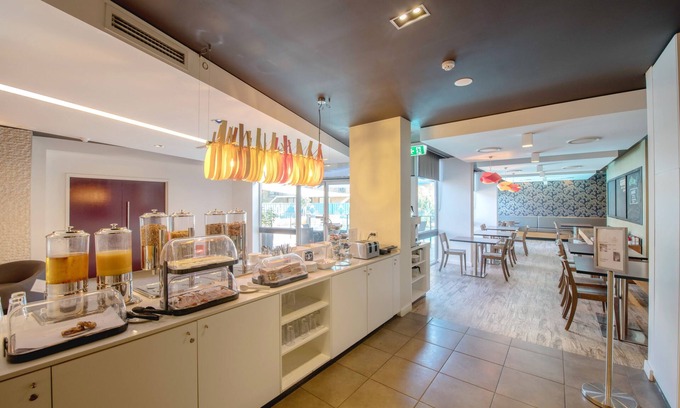 Lane Cove North Hotel | Royal Pacific Hotel