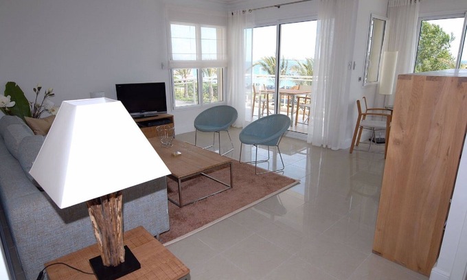 La Bocca Apartment | Royal Palm 218, with panoramic sea view