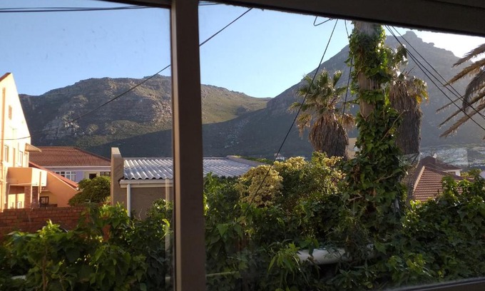 Muizenberg House | Royal@Sea2