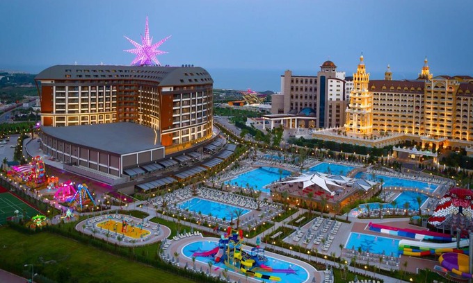 Lara Hotel | Royal Seginus