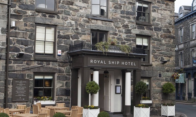 Dolgellau Hotel | Royal Ship Hotel