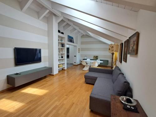 Downtown Apartment | Royal Suite l'attico nel cuore di Varese