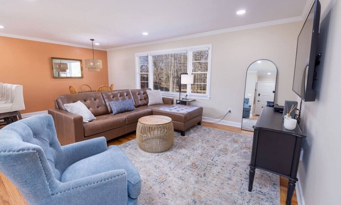 Keowee House | Royal Summit Bungalow