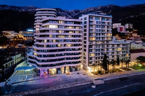 Becici Apartment | Royalis Suites Budva