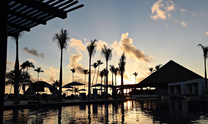 Punta Cana Resort | Royalton CHIC Punta Cana, An Autograph Collection All-Inclusive Resort & Casino – Adults Only