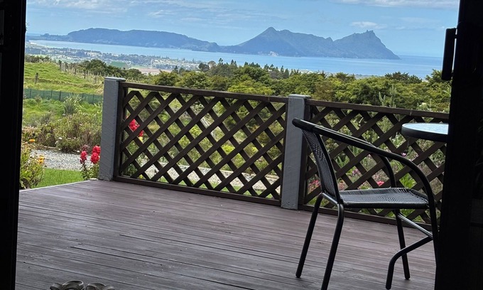 Ruakaka Cottage | Ruakaka Retreat, heavenly views.