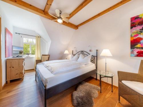 Zudar Apartment | Ruegenbrise-mit-Seeblick-Fewo-OG
