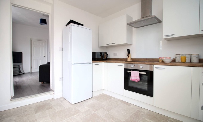 Newport House | Rugby Road by Tŷ SA