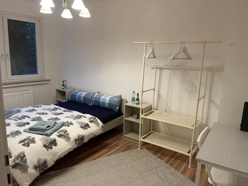 Bergisch Gladbach Apartment | Ruhige Wohnung auf einer Spielstraße - 5 Minuten zur S-Bahn