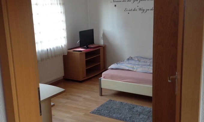 Heidenheim an der Brenz Apartment | Ruige 1 room apartment with kitchen, bathroom 35sqm