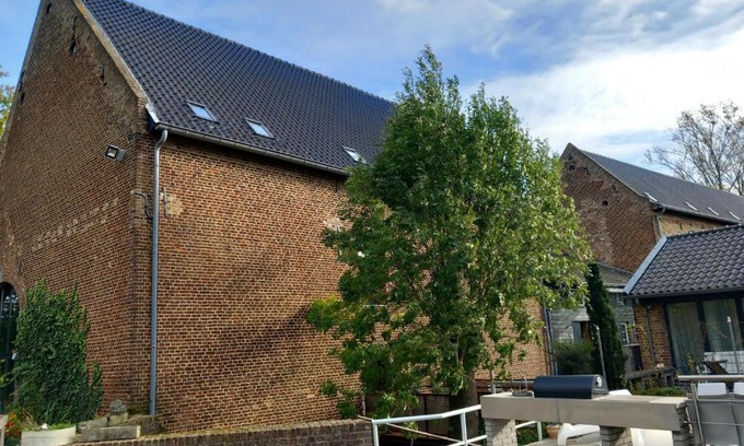 Mesch Apartment | Ruim appartement voor 14 personen