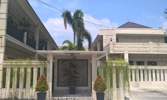 Palangkaraya Hotel | Rumah Amanda Residence