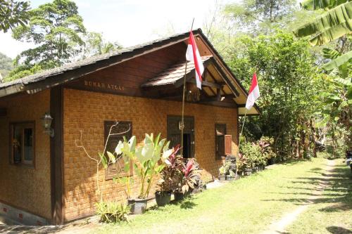 Senggigi House | Rumah atlas