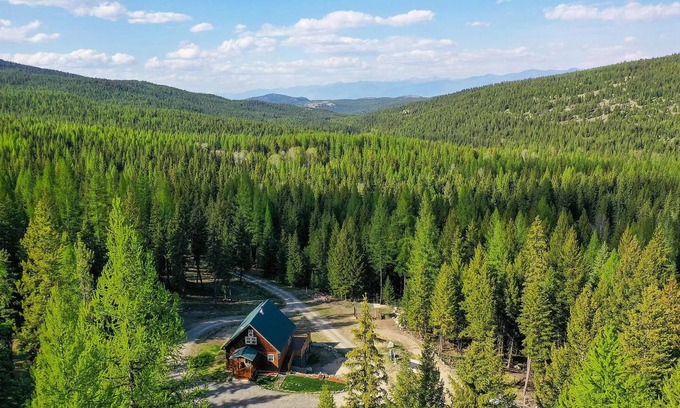 Lincoln County House | Running Bear Retreat