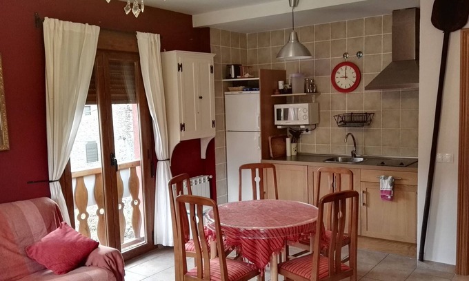 Villafrea de la Reina Apartment | Rural Accommodation in Montaña Leonesa, next to peaks of Europe and the Riaño swamp.