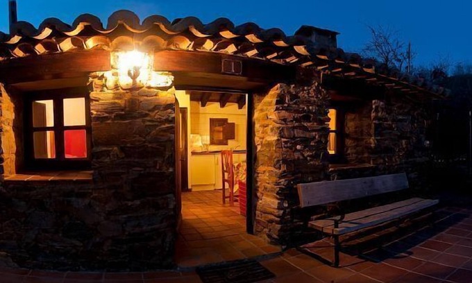 Puebla de la Sierra Cottage | Rural apartment El Yayo de la Puebla for 2 people