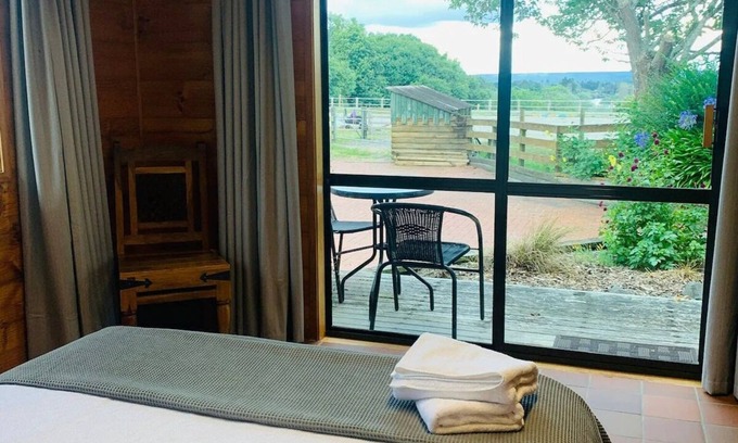 Rotorua District Other | Rural Equestrian Farm Stay within easy reach of Taupo and Rotorua