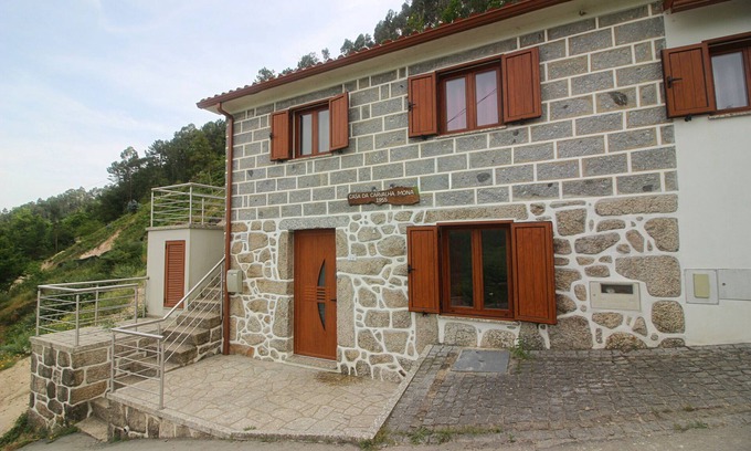 Rio Caldo Cottage | Rural house overlooking Gerês