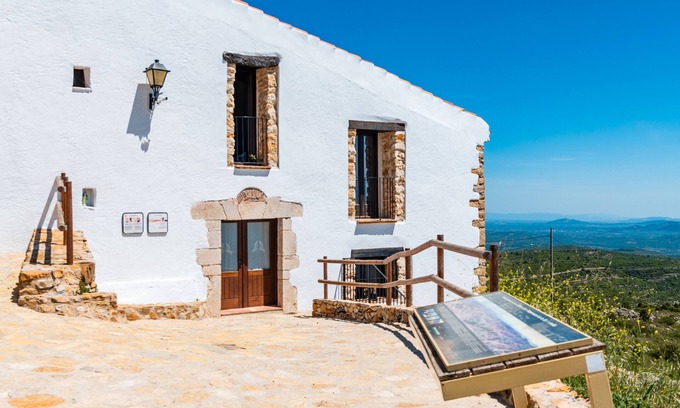 Sarratella House | Rural House 'Rosa de los Vientos' with Sea Views, Private Terrace and Wi-Fi