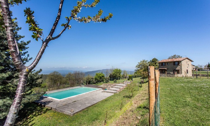 Pieve di Chio House | Rural Tuscany | Independent villa with private pool and garden