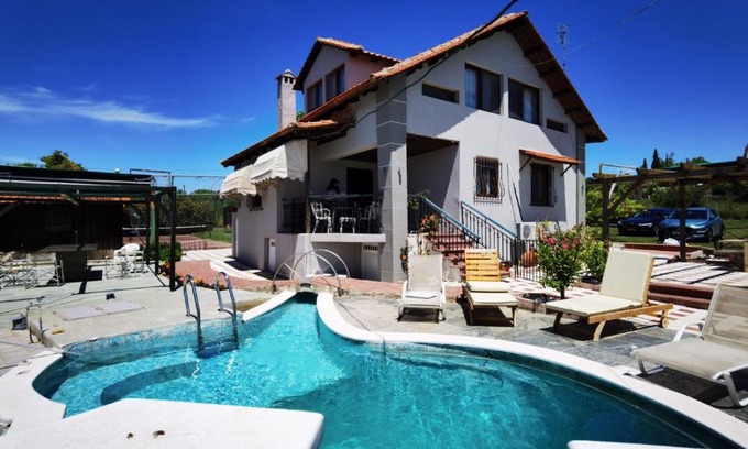 Kallikratia Villa | Rural villa Private pool, BBQ, court ,20' airport