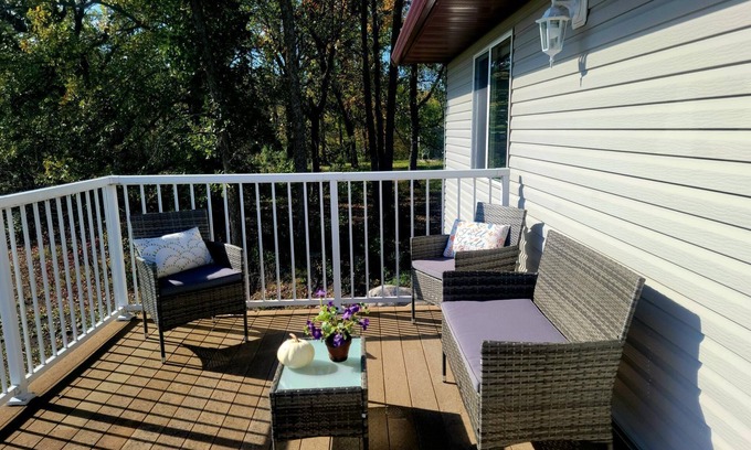 Perham House | Rush Lake, Lake View retreat. Family size house, spacious parking.